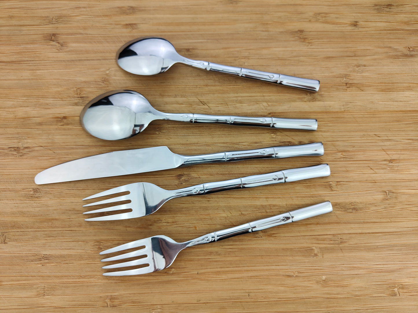 ALL JOY LIFE Bamboo Forged Manual Polishing Flatware Set Silverware Set Stainless Steel with 20 Pieces Dishwasher Safe Home Hotel Restaurant Use Wedding Housewarming Gift Service for 4