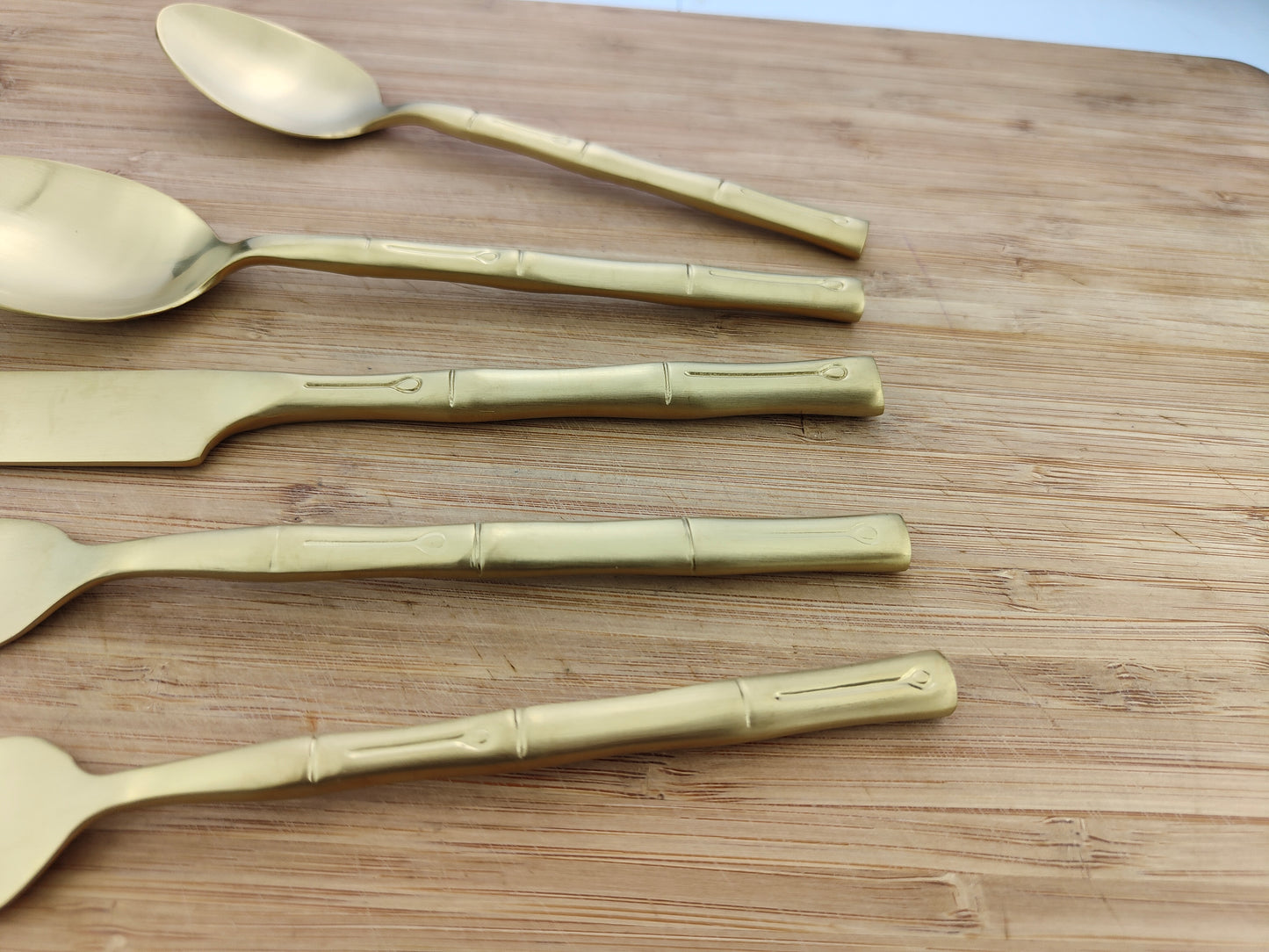 ALL JOY LIFE Bamboo Gold Forged Manual Polishing Flatware Set Silverware Set Stainless Steel with 20 Pieces Dishwasher Safe Home Hotel Restaurant Use Wedding Housewarming Gift Service for 4