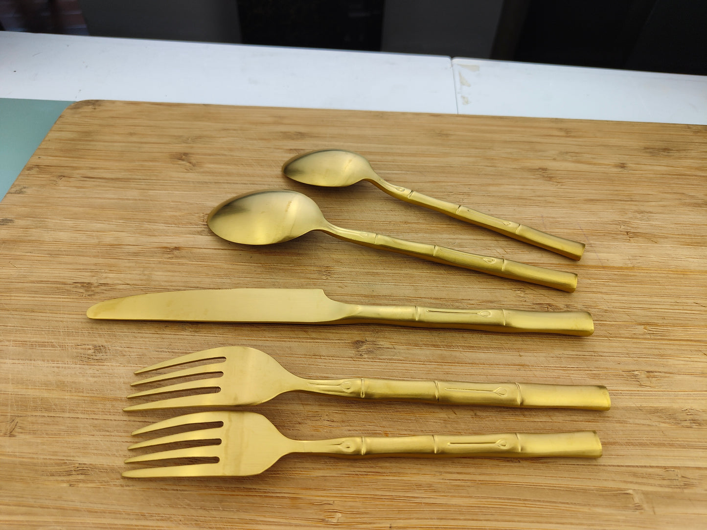 ALL JOY LIFE Bamboo Gold Forged Manual Polishing Flatware Set Silverware Set Stainless Steel with 20 Pieces Dishwasher Safe Home Hotel Restaurant Use Wedding Housewarming Gift Service for 4