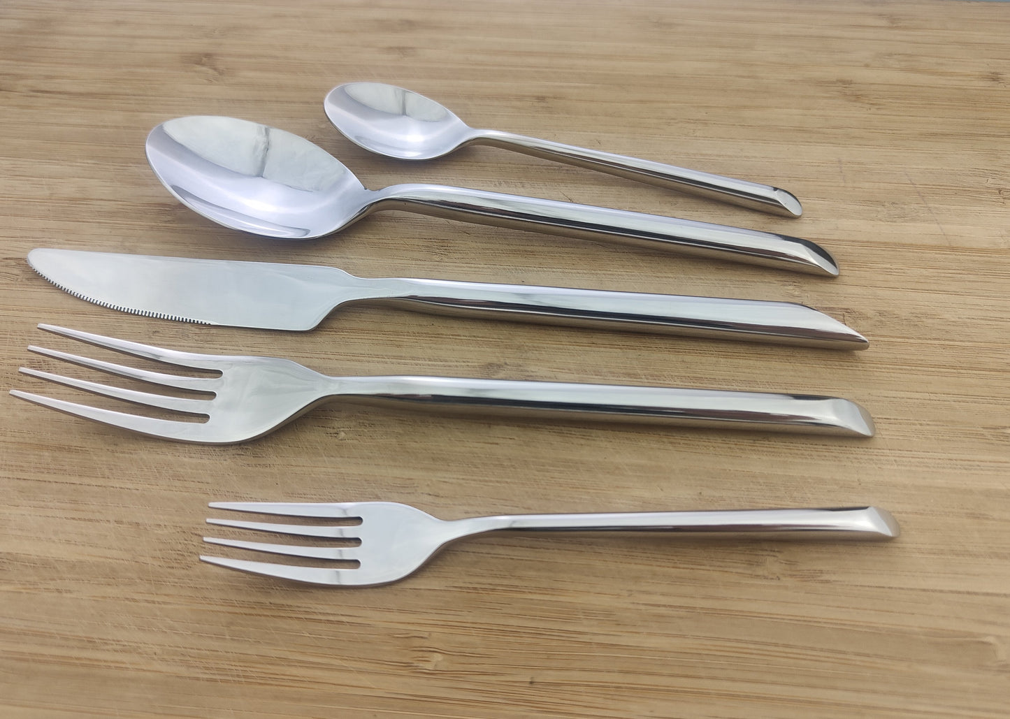 All Joy Forged Manual Polishing Flatware Set Silverware Set Stainless Steel with 20 Pieces Dishwasher Safe Home Hotel Restaurant Use Wedding Housewarming Gift Service for 4
